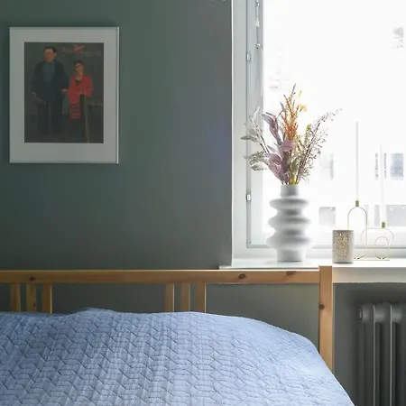 Apartment Hip Near Park And Center Helsinki